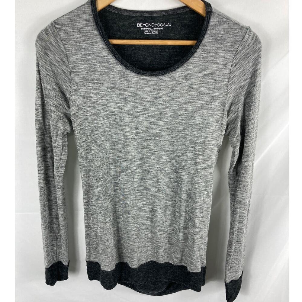 Beyond Yoga Grey Long Sleeve Open Back Top Size Medium